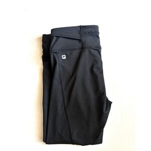 Fabletics Womens Size Medium Black Capri Crop Leggings w/Pockets EXC